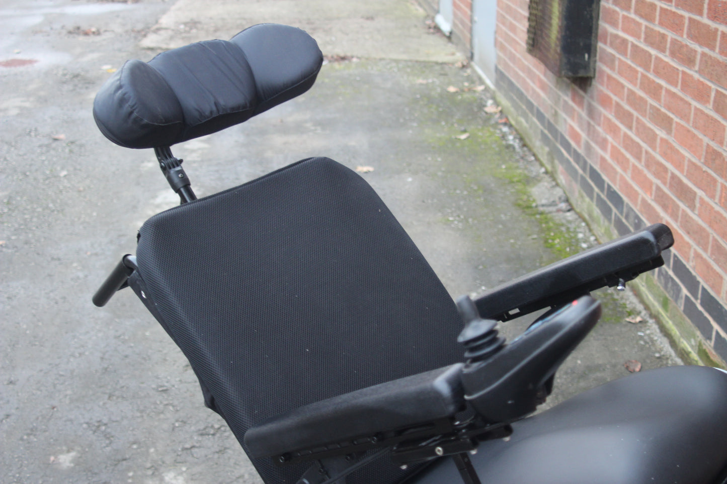 Quickie Salsa Mini M2 MWD Electric Wheelchair Powerchair MND Riser Tilt
