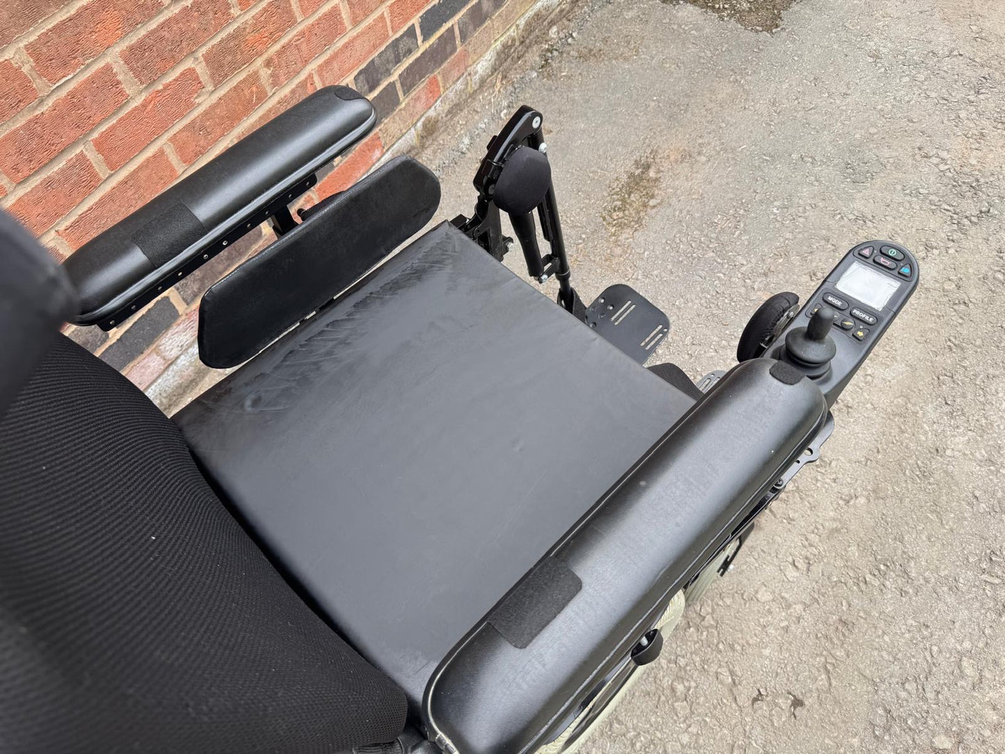 Quickie Salsa M2 6MPH Electric Leg Rest Tilt Recline MND Electric Wheelchair Powerchair Refurbished Pre-Owned