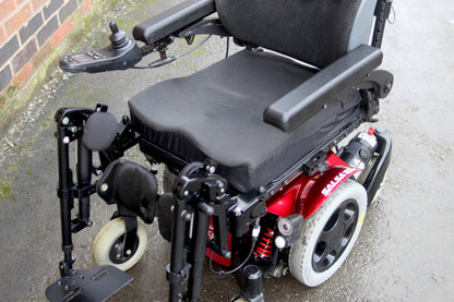 Quickie Salsa Mini M2 6MPH MWD Electric Wheelchair Powerchair Electric Leg Rests MND Riser Tilt