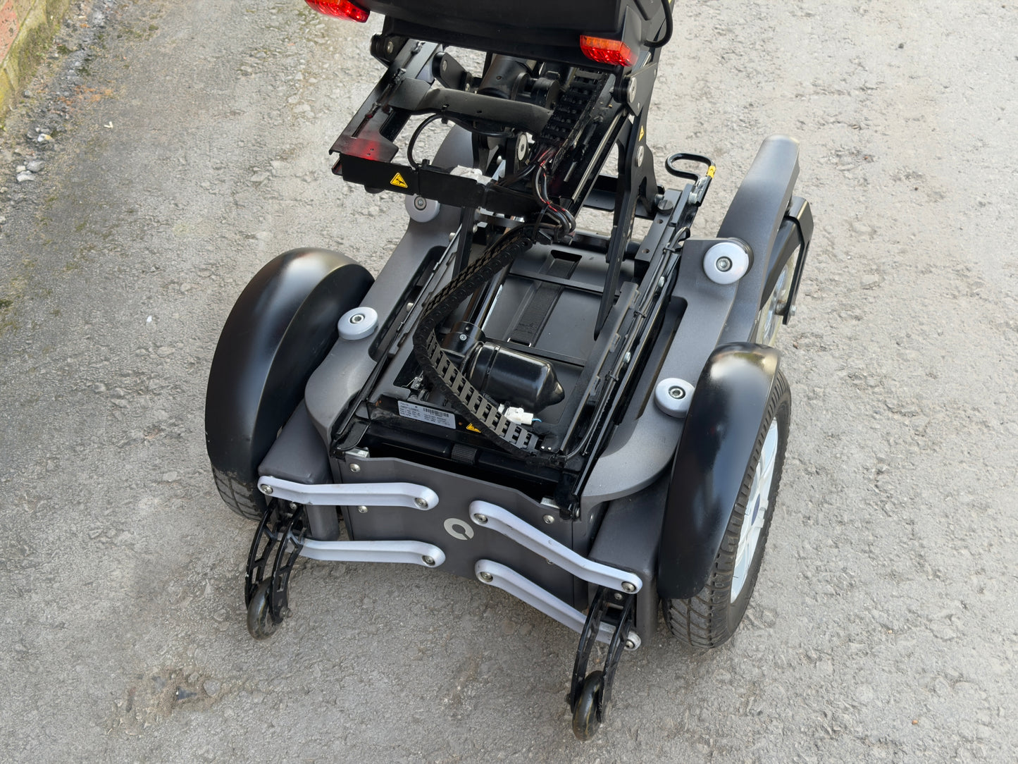 You-Q Electric Rising Wheelchair Lifter Tilt Recline Powerchair
