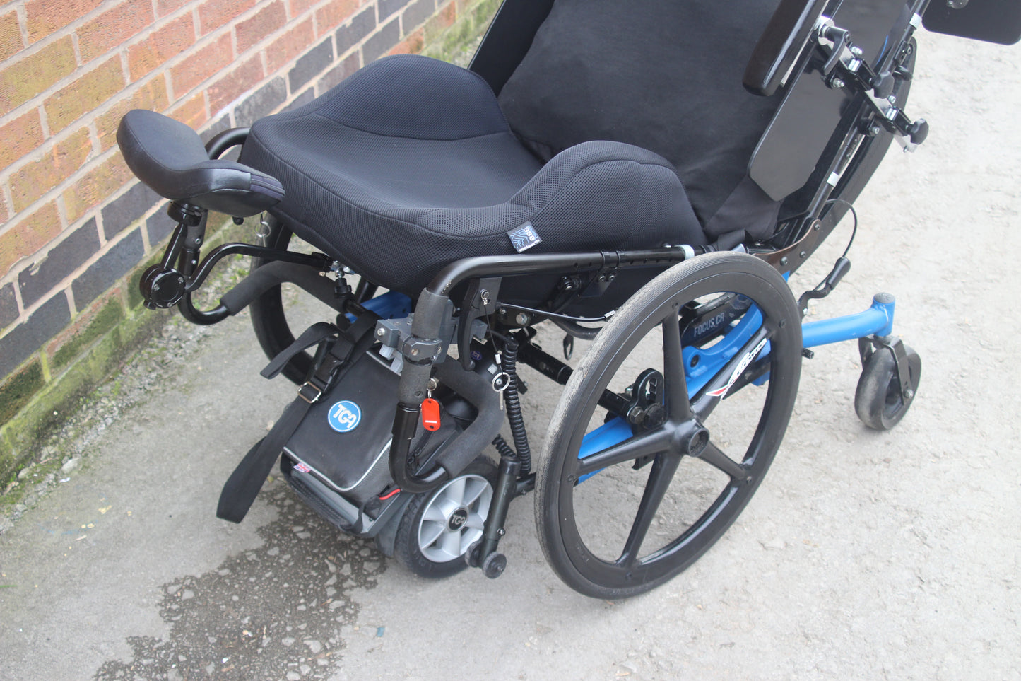 Ki Focus CR Tilt In Space Wheelchair Mobility Chair 50 Degree Tilt TGA PowerPack