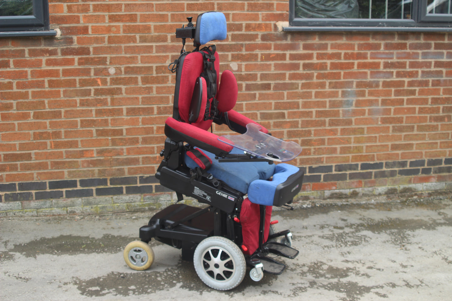 Genie V2 EasyRise Standing Electric Wheelchair Stand Up Powerchair Wheelchair