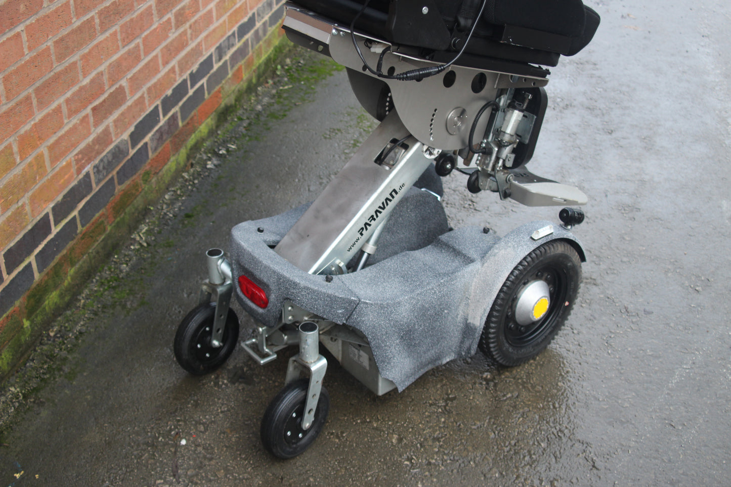 Paravan PR30 Electric Mobility Wheelchair Anterior Tilt Decline Forward Tilt