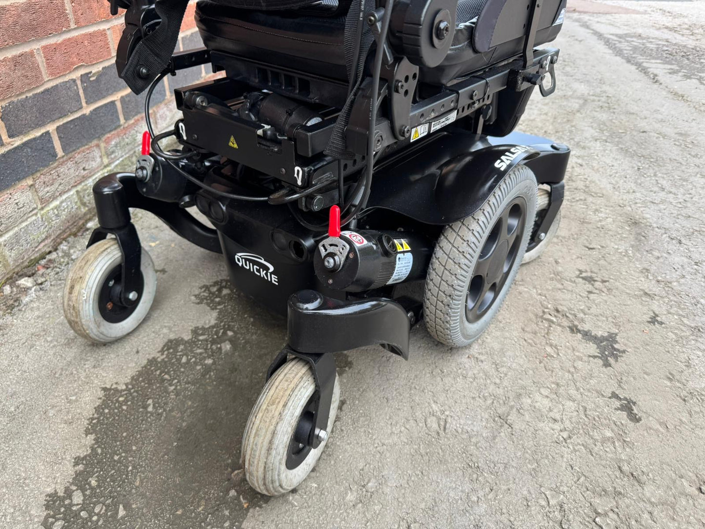 Quickie Salsa M2 6MPH Electric Leg Rest Tilt Recline MND Electric Wheelchair Powerchair Refurbished Pre-Owned