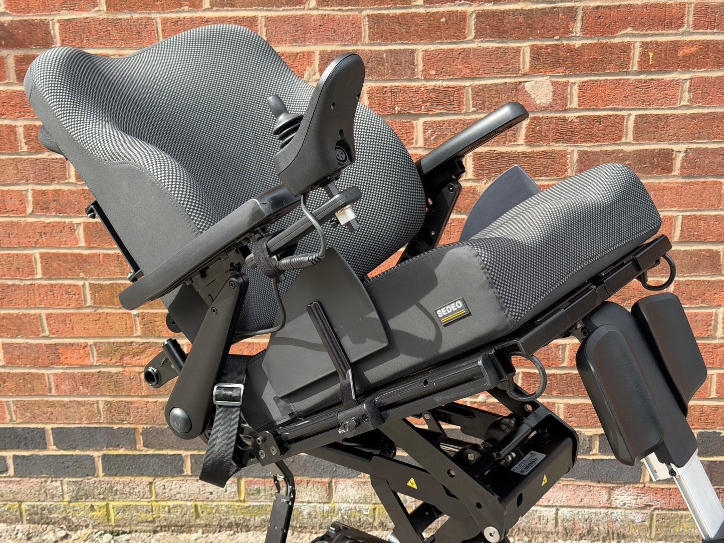 Quickie Q300M Mini Riser Tilt Electric Wheelchair Powerchair