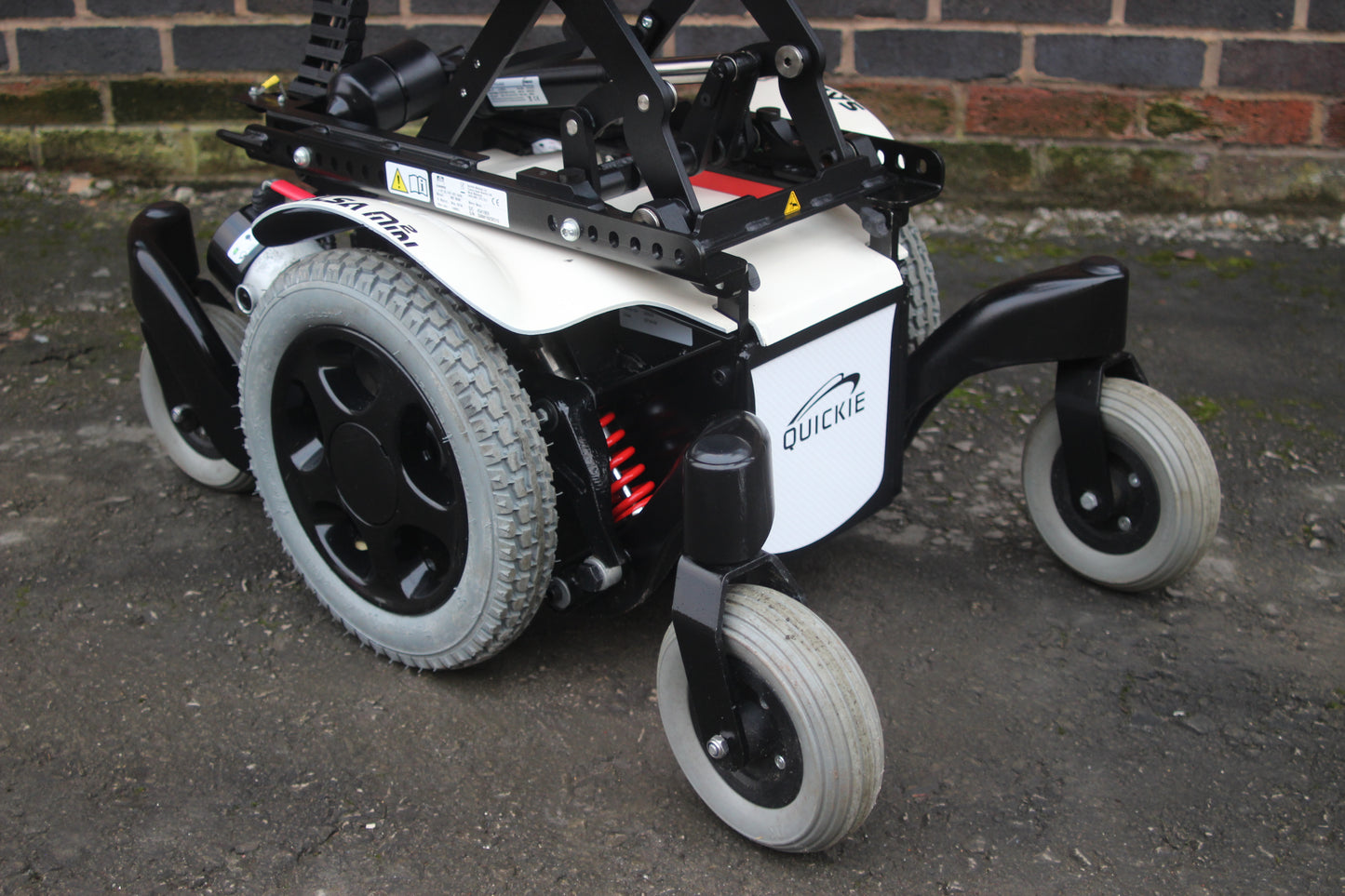 Quickie Salsa Mini M2 MWD Electric Wheelchair Powerchair MND Riser Tilt
