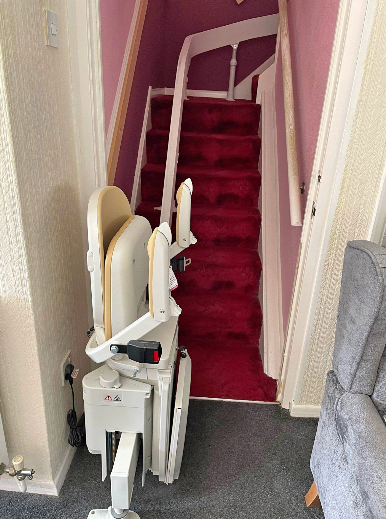 Acorn Brooks Slimline 130 Reconditioned Stairlift Fitted Installed by MobilityX